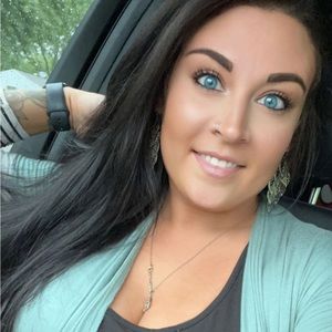 Meet your Posher, Lexi